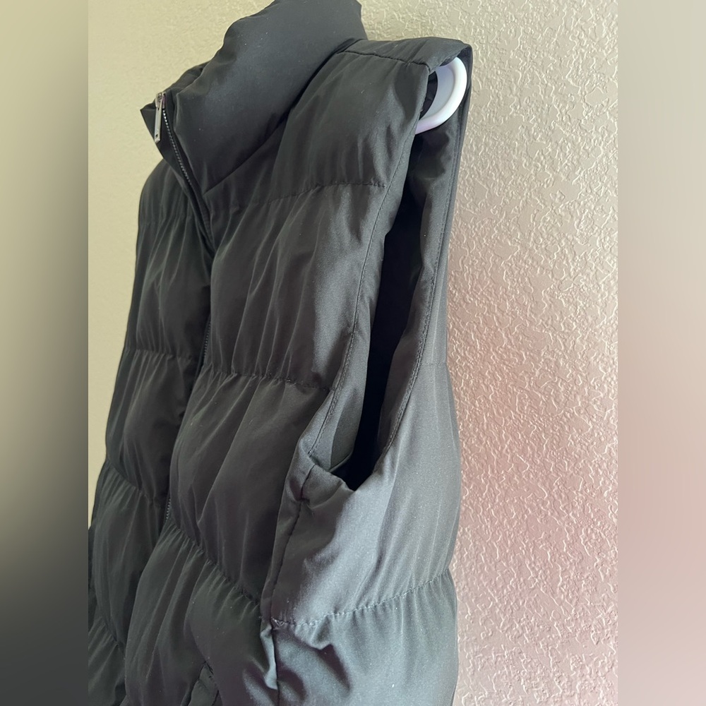 Shein Black Puffer Vest - Picture 4 of 6